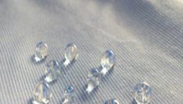 中英科學家發(fā)明衣物自清潔涂料