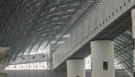 彩涂板總褪色？晉鋼硬核技術(shù)，筑牢建筑長效顏值防線