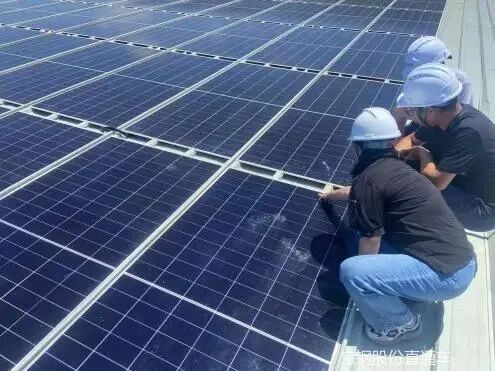 強(qiáng)強(qiáng)聯(lián)合！全球首個(gè)柔性連接BIPV彩涂屋面項(xiàng)目鋪裝成功！