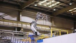 輕量化+可持續(xù)！延鋒彼歐汽車外飾創(chuàng)新標(biāo)桿來了！