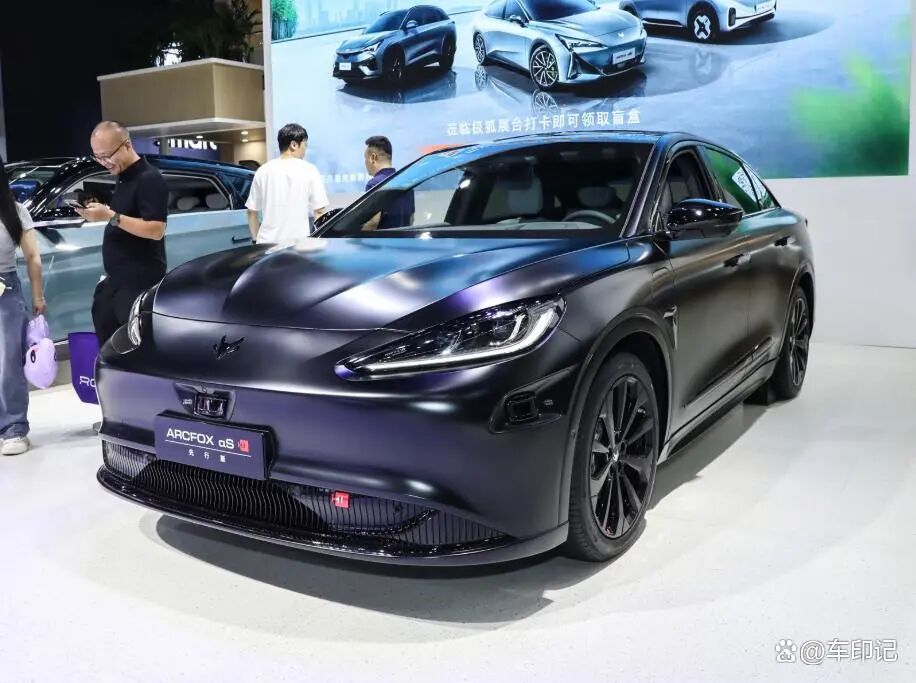 質(zhì)量底線失守？用戶信任危機？極狐阿爾法 S曝出涂料問題！