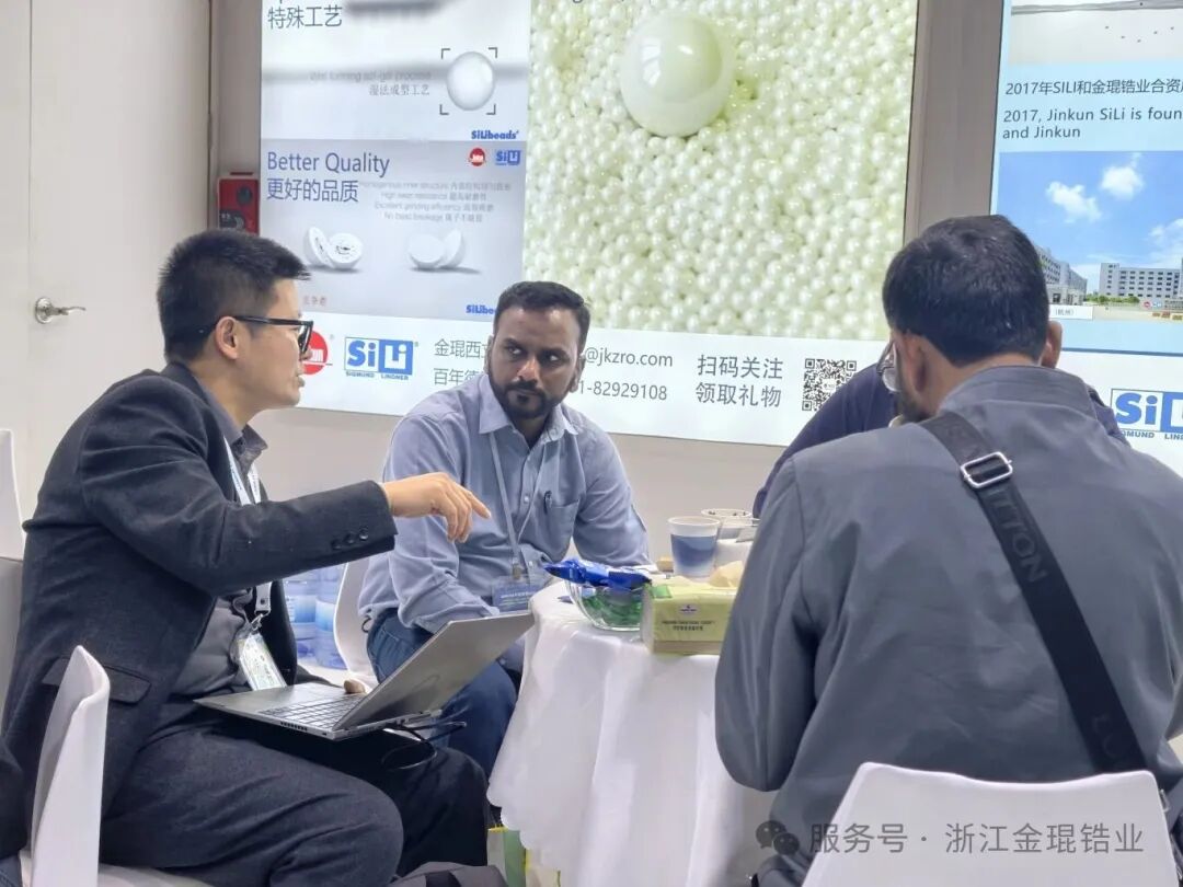 盛會(huì)落幕，精彩不熄！金琨西立鋯珠閃耀上海染料展！