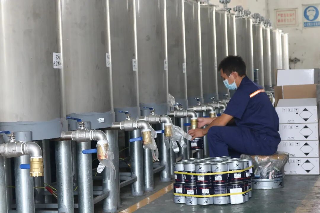 廣東恒輝涂料龔呈先：要敢于向危機和權(quán)威“下戰(zhàn)書”